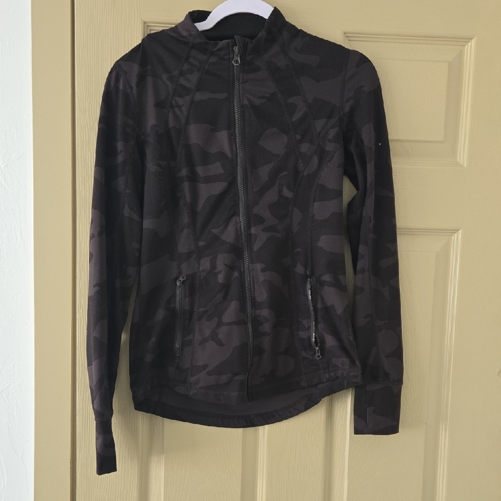 90 Degree By Reflex Black Camouflage Puffer Jacket